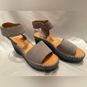 Frye Blues & Gray Amber Espadrille Wedge Heel Sz 8.5